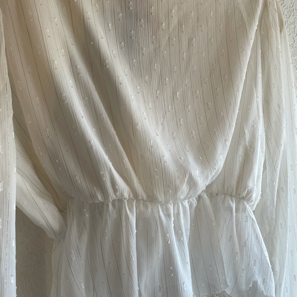 Textured Long Sleeve Wrap Blouse 6 NWT - Picture 4 of 6